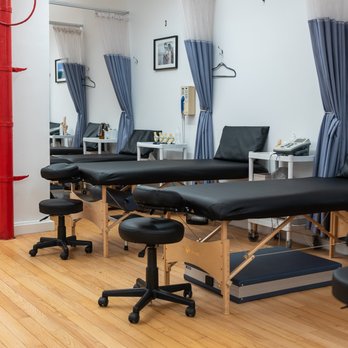 ActiveCare Physical Therapy - Treatment tables with privacy curtains - Physical Therapy Near Me - New York, New York