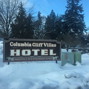 Columbia Cliff Villas - Welcome sign - Hotels Near Me - Hood River, Oregon
