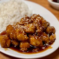 Helen's Asian Kitchen - Sesame Chicken @ColumbusFoodDude