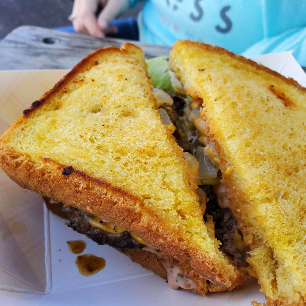 Garlands Hamburgers - Patty melt - Burgers Near Me - Grover Beach, California Garlands Hamburgers - Patty melt - Burgers Near Me - Grover Beach, California