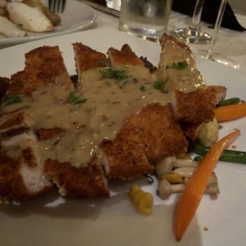 Vine Restaurant & Bar - Chicken and mushroom - New American Near Me - San Clemente, California Vine Restaurant & Bar - Chicken and mushroom - New American Near Me - San Clemente, California