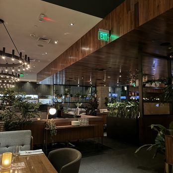 Earls Kitchen + Bar - New American Near Me - Bellevue, Washington Earls Kitchen + Bar - New American Near Me - Bellevue, Washington