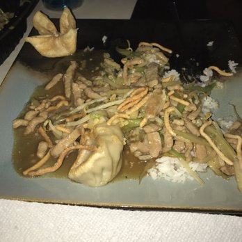 Golden Shanghai - Wonton with dumpling and pork chow mein - Chinese Near Me - Denver, Colorado