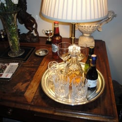 14 Hart Street - Complementary scotch and wine!