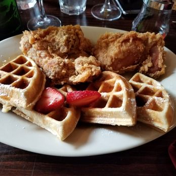 Rustik Tavern - Chicken and waffle - American Near Me - Brooklyn, New York Rustik Tavern - Chicken and waffle - American Near Me - Brooklyn, New York