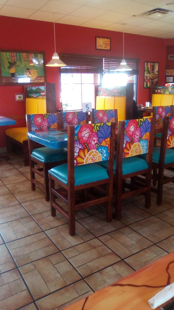Los Mariachis Restaurant