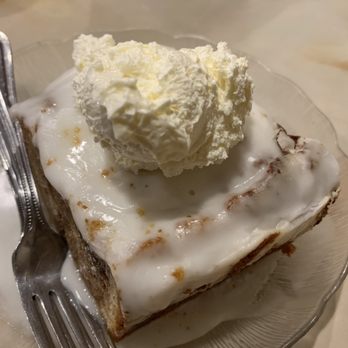 Arthur's Restaurant - Coffee Cake - Breakfast & Brunch Near Me - Mentone, California