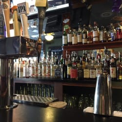 Baltimore Tap House - Part of the bar n taps