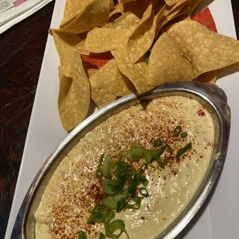 Fudpucker's - Hot crab dip - Seafood Near Me - Destin, Florida