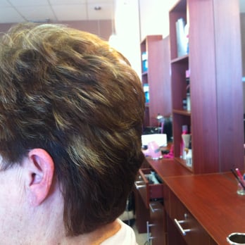 Blades Etc - Sharon K - Debbie's highlights - Hair Stylists Near Me - Maryland Heights, Missouri Blades Etc - Sharon K - Debbie's highlights - Hair Stylists Near Me - Maryland Heights, Missouri