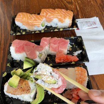 Sushi Yun - beautiful looking rolls, rice would fall apart every now and then, but not a real problem. just wish it was more flavorful. - Sushi Bars Near Me - Orange, California