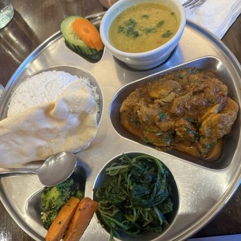 Everest MoMo Shack - House special chicken curry - Indian Near Me - Jackson, Wyoming Everest MoMo Shack - House special chicken curry - Indian Near Me - Jackson, Wyoming