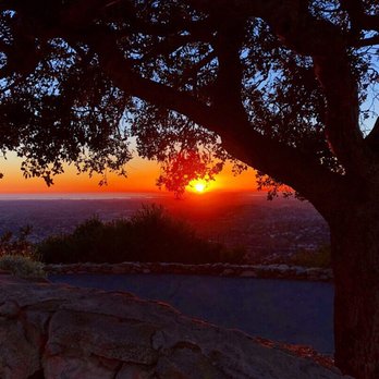 Mt Helix Park - Parks Near Me - La Mesa, California Mt Helix Park - Parks Near Me - La Mesa, California