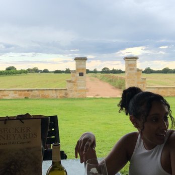 Becker Vineyards - Wine Tasting Room Near Me - Fredericksburg, Texas