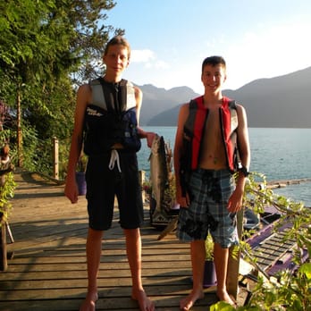 Elfinlau - The young ones are fishing - Vacation Rentals Near Me - Harrison Hot Springs, British Columbia Elfinlau - The young ones are fishing - Vacation Rentals Near Me - Harrison Hot Springs, British Columbia