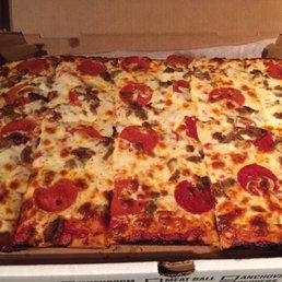 pepperoni and sausage pizza pepperoni and sausage pizza