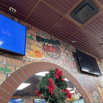 Stromboli Pizza - Inside - Pizza Near Me - Plantation, Florida