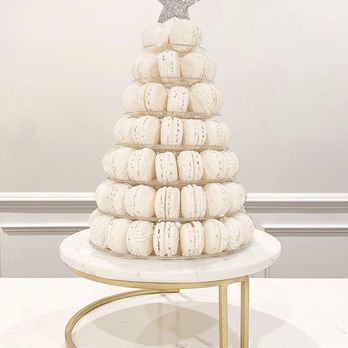 Amelia & Rose - All-white macaron Christmas tree display - Custom Cakes Near Me - Orange, New Jersey
