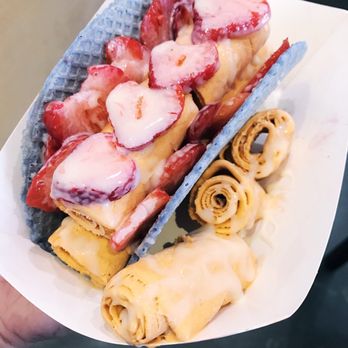 Icicles - Mai thai in a taco (only on Tuesday's!) with strawberries and condensed milk - Desserts Near Me - Newark, California