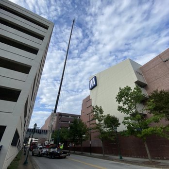 A Tomahawk Crane & Rigging - Crane Services Near Me - Chattanooga, Tennessee