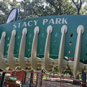Stacy Park - Parks Near Me - Olivette, Missouri