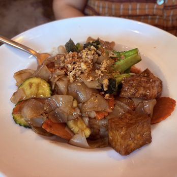 Sakhuu Thai - Tofu pad see ew - Soup Near Me - Flower Mound, Texas