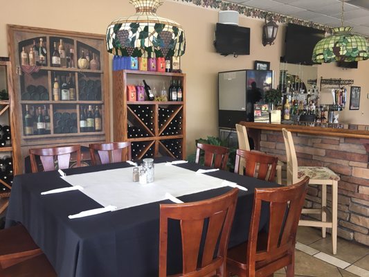 Vintner's Cellar Winery of Yorktown by null
