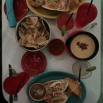 Uno Mas - Chicken tacos, refried beans, elotes, queso, strawberry marg, skinny marg - Tex-Mex Near Me - Dallas, Texas