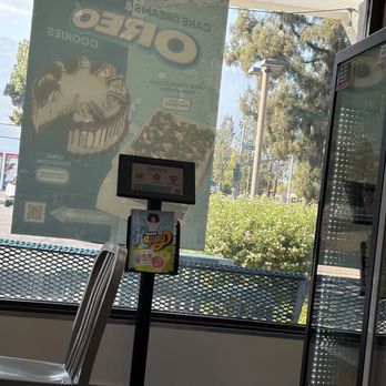 Baskin-Robbins - Cake ordering kiosk - Ice Cream & Frozen Yogurt Near Me - Cucamonga, California Baskin-Robbins - Cake ordering kiosk - Ice Cream & Frozen Yogurt Near Me - Cucamonga, California