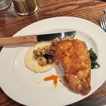 The Griswold Inn - Fried chicken breast with hot honey oil - Hotels Near Me - Essex, Connecticut The Griswold Inn - Fried chicken breast with hot honey oil - Hotels Near Me - Essex, Connecticut