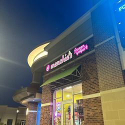 Menchie’s Frozen Yogurt