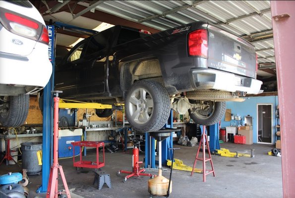 Manceaux's Automatic Transmission Service, 4300 Sheppard Ave