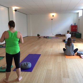 Yagoy PIJP - Moon room - Yoga Near Me - Amsterdam, New Hampshire
