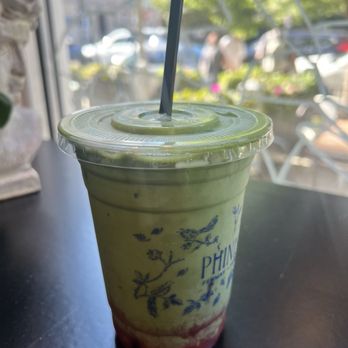 Phinista - Strawberry Matcha Latte - Creperies Near Me - Boston, Massachusetts