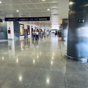 Aeroport de Menorca - Airports Near Me - Menorca, PM