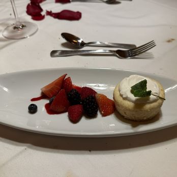 Ruth's Chris Steak House - Steakhouses Near Me - Roseville, California