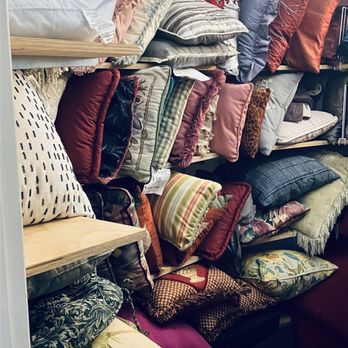 Valley View Thrift Shop - Pillows - Thrift Stores Near Me - Sun City West, Arizona Valley View Thrift Shop - Pillows - Thrift Stores Near Me - Sun City West, Arizona