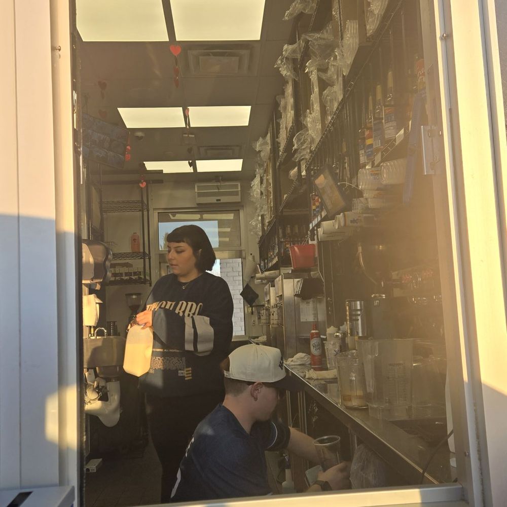 Dutch Bros Coffee - Broistas - Juice Bars & Smoothies Near Me - Bakersfield, California