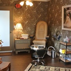 Michele's Nail Spa - Pedicure Station