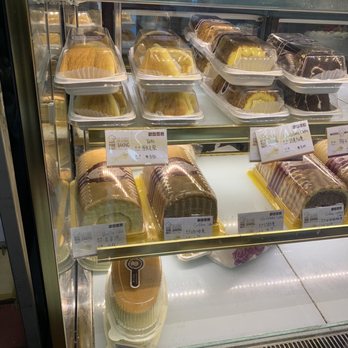 Apollo Bakery - Cake display - Bakeries Near Me - Flushing, New York Apollo Bakery - Cake display - Bakeries Near Me - Flushing, New York
