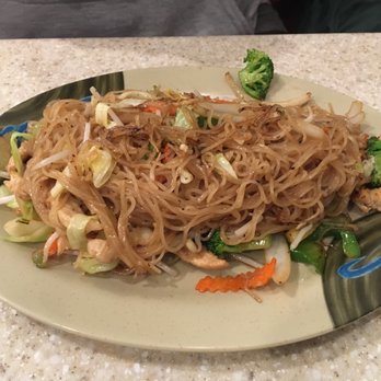 Pho Dimond - Chicken stir fry with noodle - Vietnamese Near Me - Anchorage, Alaska Pho Dimond - Chicken stir fry with noodle - Vietnamese Near Me - Anchorage, Alaska