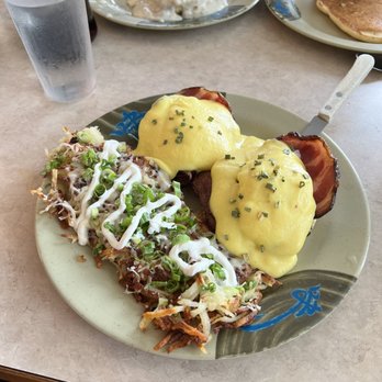 The Slider Cafe - Eggs Benedict - American Near Me - La Conner, Washington The Slider Cafe - Eggs Benedict - American Near Me - La Conner, Washington