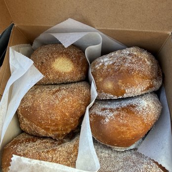 Leonard's Bakery - Bakeries Near Me - Honolulu, Hawaii Leonard's Bakery - Bakeries Near Me - Honolulu, Hawaii
