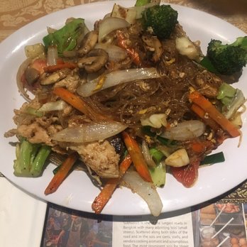 Phonthip Style Thai Restaurant - Pas Thai (with glass noodles) - Thai Near Me - Spokane, Washington Phonthip Style Thai Restaurant - Pas Thai (with glass noodles) - Thai Near Me - Spokane, Washington