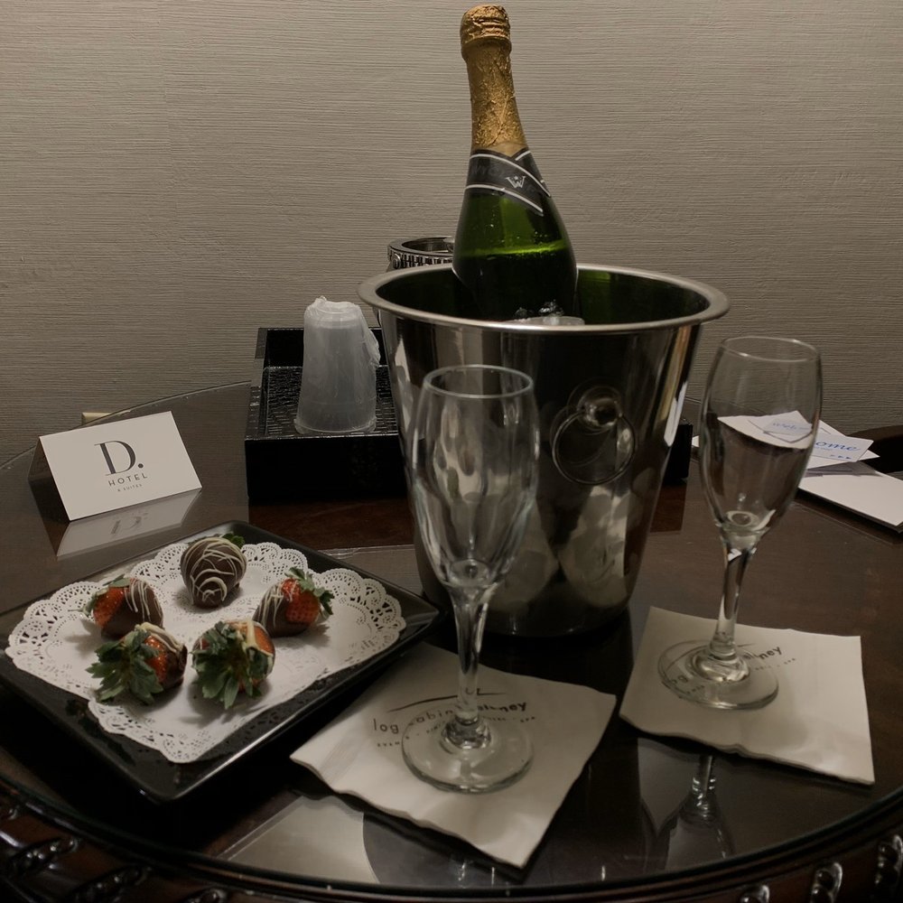 D. Hotel and Suites - Champagne and Chocolate Strawberries - Hotels Near Me - Holyoke, Massachusetts D. Hotel and Suites - Champagne and Chocolate Strawberries - Hotels Near Me - Holyoke, Massachusetts