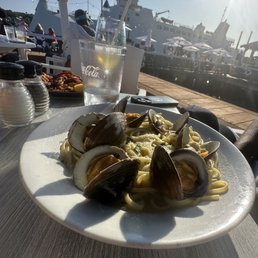 Clam linguine