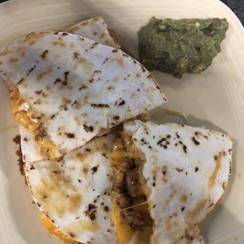 Alberto's Crystal Cafe - Chicken Quesadilla - Cafes Near Me - Big Spring, Texas