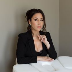 Brow Club - Brow Artist Carla
