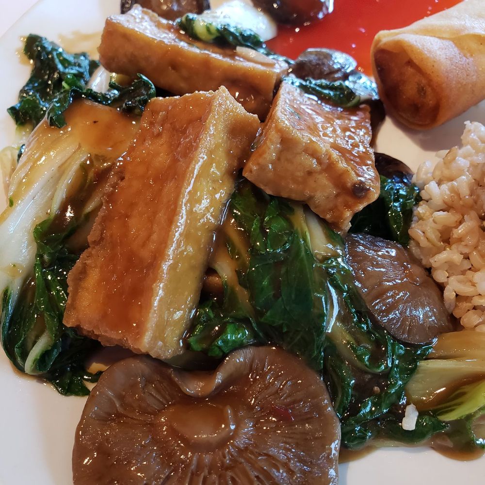Yet Wah Restaurant - Braised tofu with black mushrooms and tender greens with brown rice. Nice presentation and very tasty. - Chinese Near Me - San Rafael, California Yet Wah Restaurant - Braised tofu with black mushrooms and tender greens with brown rice. Nice presentation and very tasty. - Chinese Near Me - San Rafael, California