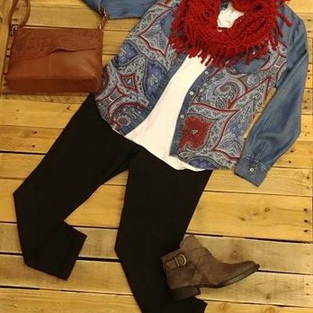Stitch & Sole - Outfit sampling for spring 2018 - Shoe Stores Near Me - Florence, Oregon Stitch & Sole - Outfit sampling for spring 2018 - Shoe Stores Near Me - Florence, Oregon